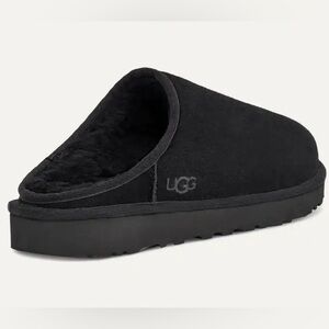 NWOT UGG Men's Black  Classic Slip-On Slippers Size 10